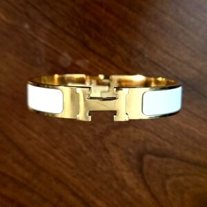 Hermès Clic H Bracelet - White Enamel & Gold Hardware. EUC